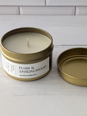 Anecdote Plum & Sandalwood Travel Tin Candle - Gold